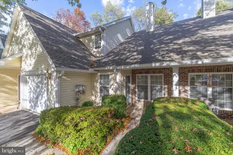 528 Brighton Pl, Mechanicsburg, PA 17055