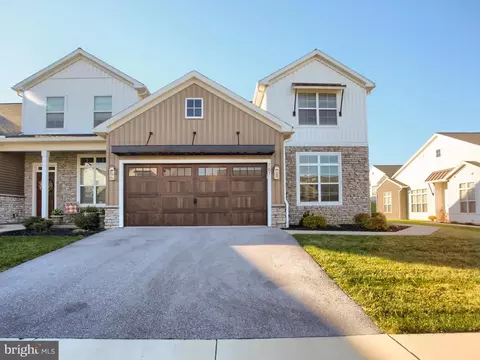 787 Aurora Dr, Mechanicsburg, PA 17055