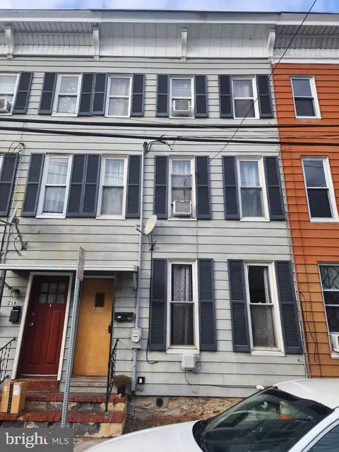 214 W Allen St, Mechanicsburg, PA 17055
