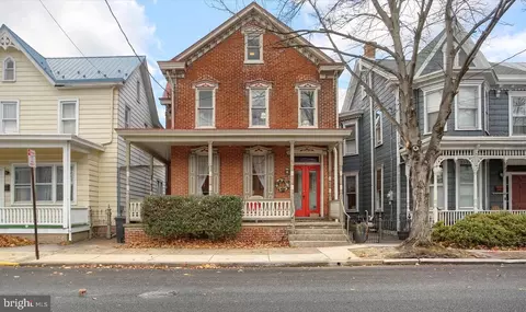 272 S Pitt St, Carlisle, PA 17013