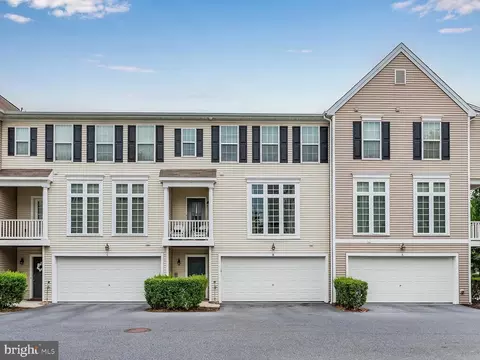 3025 Meridian Cmns #B, Mechanicsburg, PA 17055