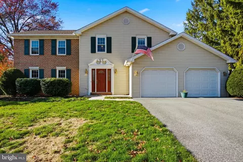 909 Kent Dr, Mechanicsburg, PA 17050