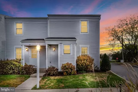 829 Old Silver Spring Rd, Mechanicsburg, PA 17055