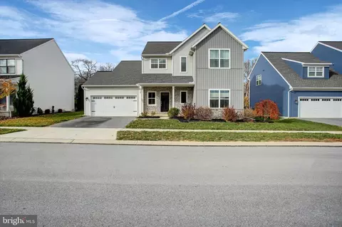 109 Wright Dr, Mechanicsburg, PA 17055