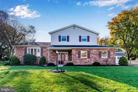 924 Forbes Rd, Carlisle, PA 17013