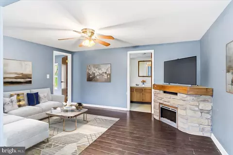 118 Willow Mill Park Rd, Mechanicsburg, PA 17050