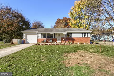 4612 Florence Ave, Mechanicsburg, PA 17055