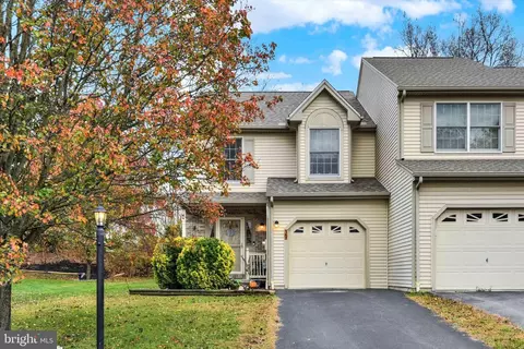 39 Keefer Way, Mechanicsburg, PA 17055
