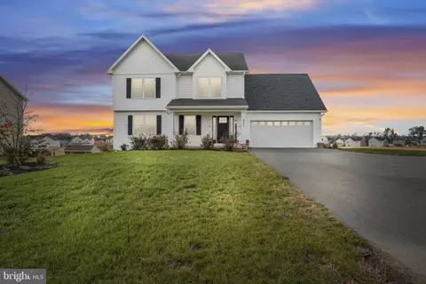 902 Southwood Dr, Shippensburg, PA 17257