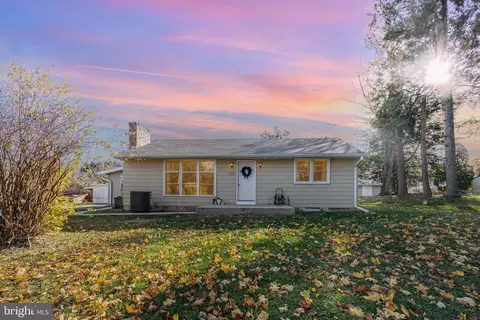 315 James Rd, Carlisle, PA 17013