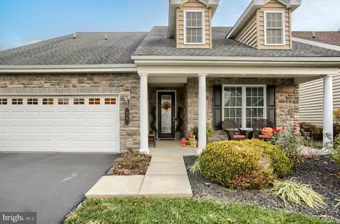 75 Presidents Dr, Mechanicsburg, PA 17050