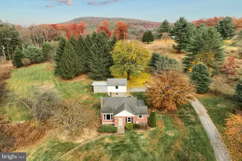 4599 Carlisle Rd, Gardners, PA 17324