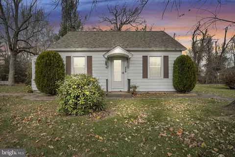 316 Pine Rd, Mount Holly Springs, PA 17065