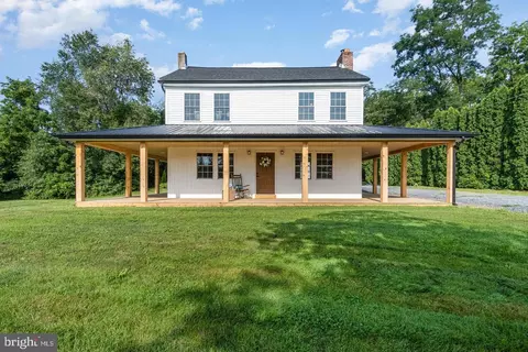 1221 Minnich Rd, Mechanicsburg, PA 17055