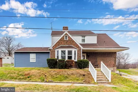8 Helen St, Enola, PA 17025