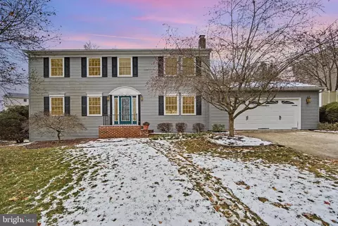 3517 Ada Dr, Mechanicsburg, PA 17050