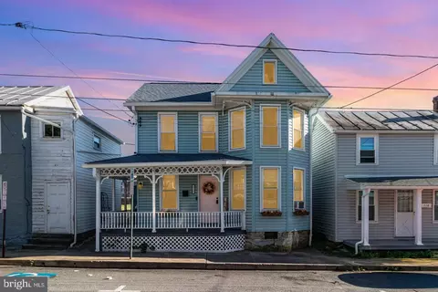 112 E Burd St, Shippensburg, PA 17257
