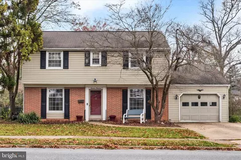 1400 Lowther Rd, Camp Hill, PA 17011