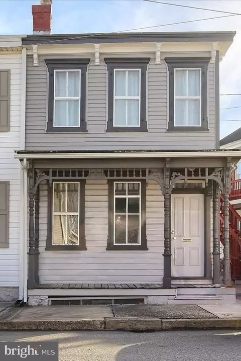 411 N Bedford St, Carlisle, PA 17013