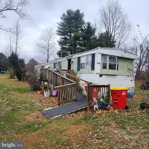 143 Oak Flat Rd, Newville, PA 17241