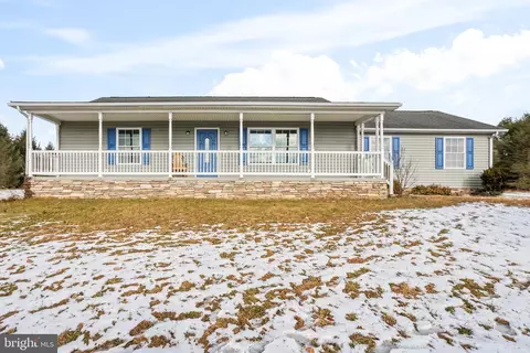 102 Deerview Dr, Newville, PA 17241