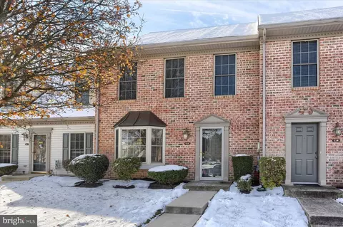 115 Melbourne Ln, Mechanicsburg, PA 17055