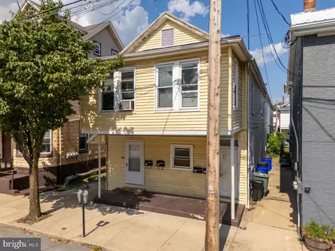 35-37 S Earl St, Shippensburg, PA 17257