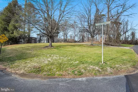 Mountain View Road, Mechanicsburg, PA 17050