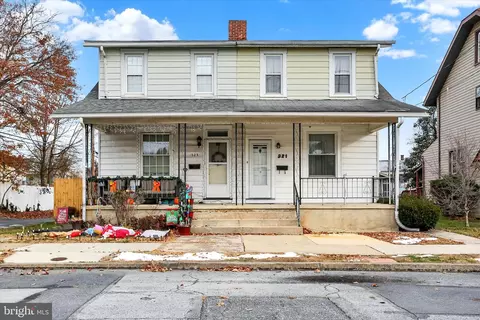 321 Eutaw Ave, New Cumberland, PA 17070