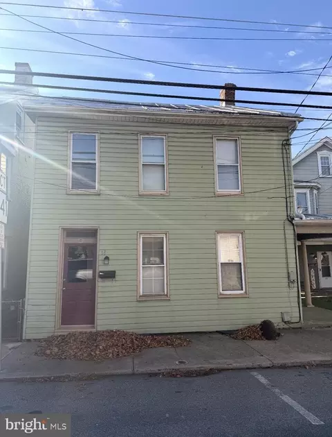18 N High St, Newville, PA 17241