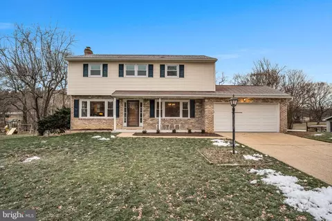 2125 Douglas Dr, Carlisle, PA 17013