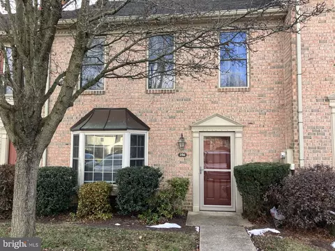 356 Stonehedge Ln, Mechanicsburg, PA 17055