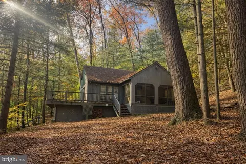 1222 Appalachian Trl, Gardners, PA 17324