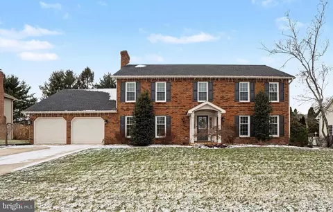 3809 Pamay Dr, Mechanicsburg, PA 17050