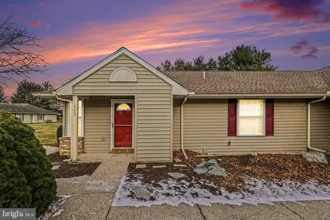143 Easterly Dr, Mechanicsburg, PA 17050