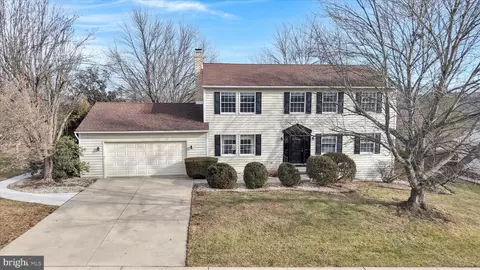 921 Acri Rd, Mechanicsburg, PA 17050