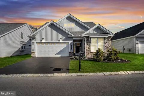 99 Federal Dr, Mechanicsburg, PA 17050