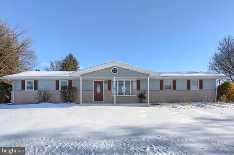 745 Longs Gap Rd, Carlisle, PA 17013