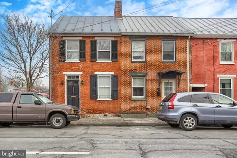 109 S Bedford St, Carlisle, PA 17013