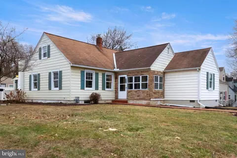 500 Warren St, Lemoyne, PA 17043
