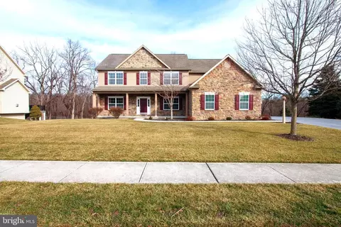 109 Balfour Dr, Mechanicsburg, PA 17050