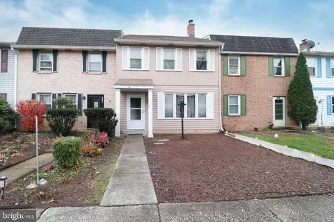 7123 Salem Park Cir, Mechanicsburg, PA 17050