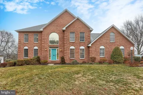 29 Charisma Dr, Camp Hill, PA 17011