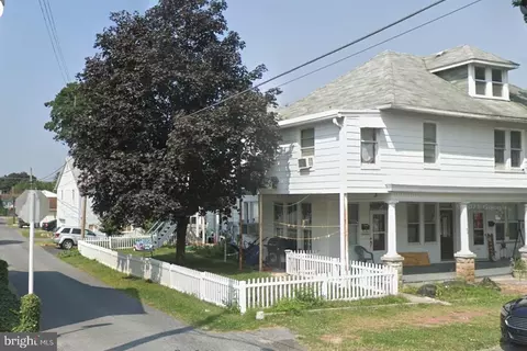 308 S High St, Mechanicsburg, PA 17055