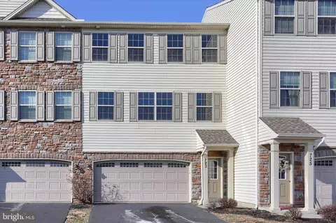 723 Jonathan Ct, Mechanicsburg, PA 17055