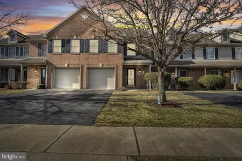 2194 Gleim Ct, Enola, PA 17025