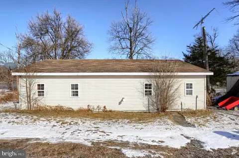 54 Cave Hill Dr, Carlisle, PA 17013