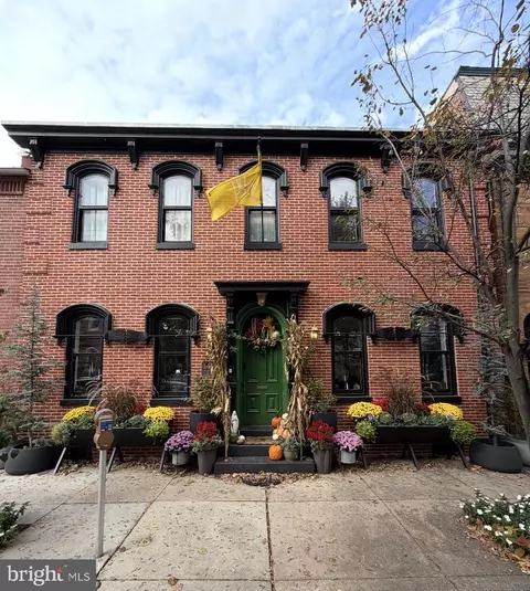 141 W Louther St, Carlisle, PA 17013