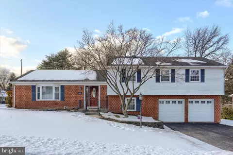 500 Deubler Rd, Camp Hill, PA 17011