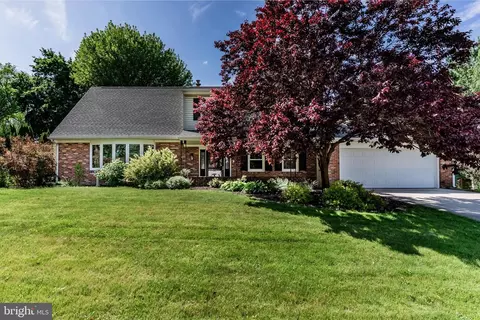 3807 Hearthstone Rd, Camp Hill, PA 17011